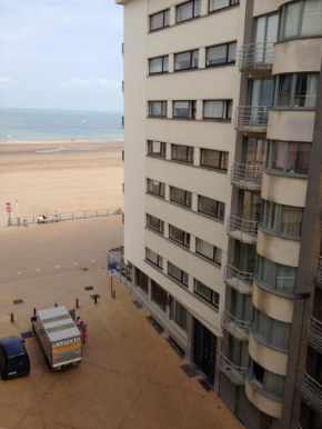 Knus appartement met zijdelings zeezicht